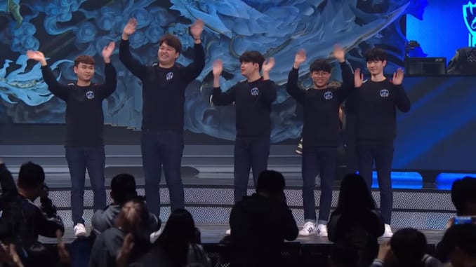 Longzhu Gaming dominates in Group Stage Day 5